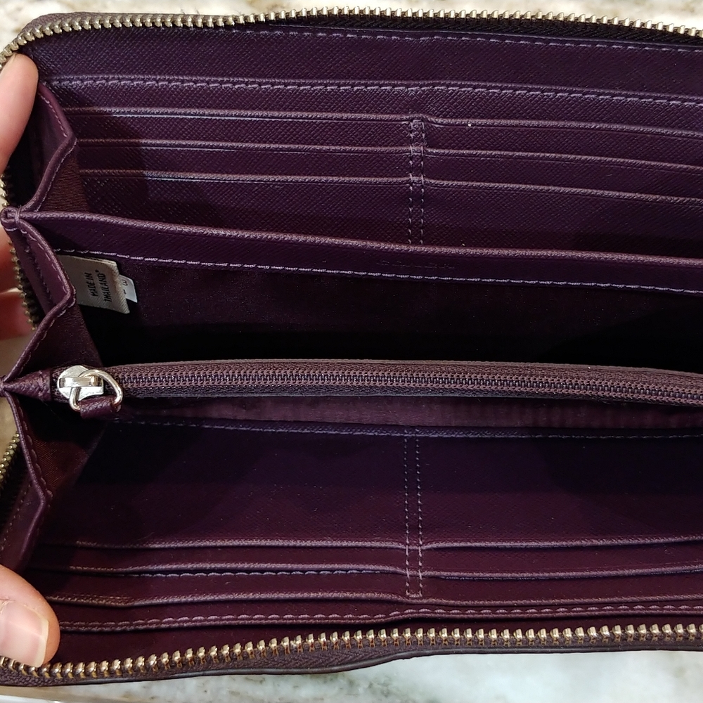 Coach purse and matching billfold - Picture 3 of 8